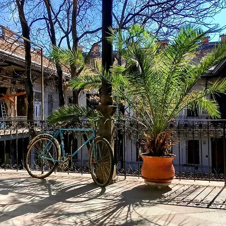 Brand New Sunny On Andrassy Street Διαμέρισμα Βουδαπέστη
