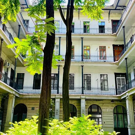 Brand New Sunny On Andrassy Street Διαμέρισμα Βουδαπέστη
