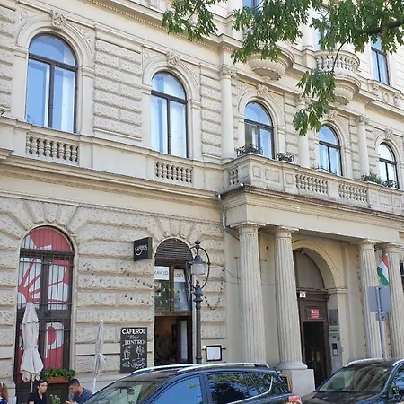 Appartamento Brand New Sunny On Andrassy Street Budapest