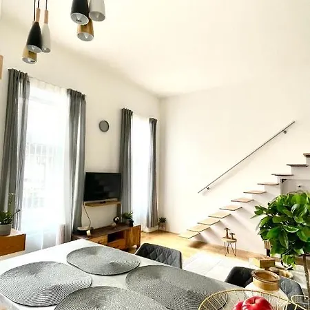 Brand New Sunny On Andrassy Street Апартаменты Будапешт